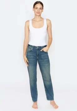 Boyfriend jeans in relaxed fit