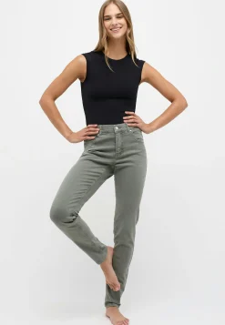 Coloured Skinny Jeans