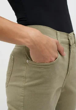 Jeans Cici with coloured denim