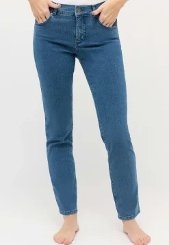 Jeans Cici with sporty denim