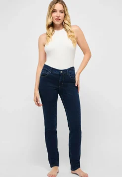 Jeans Cici with sporty denim