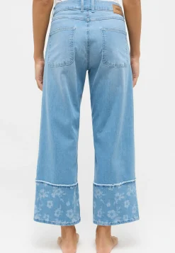 Jeans Linn Flower with floral pattern