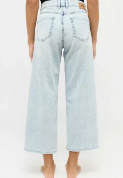 Jeans Linn with butterfly print