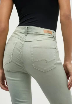 Jeans Ornella with distressed wash
