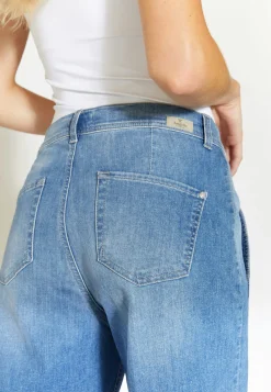 Mom Jeans Alma Crop with logo application