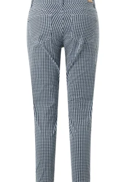 Ornella with houndstooth pattern