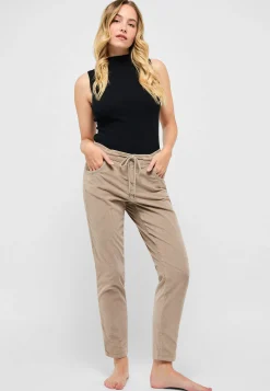 Pants Louisa Active with wide corduroy