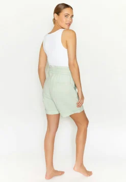 Shorts Mia with gathered waistband