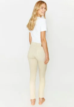 Skinny Jeans in Coloured Denim
