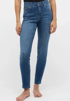Skinny jeans with authentic denim