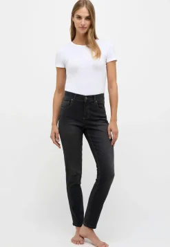 Skinny jeans with authentic denim
