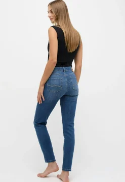 Skinny jeans with authentic denim