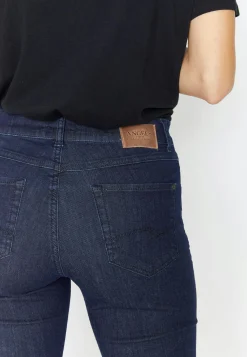Skinny jeans with organic cotton