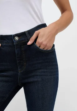 Skinny jeans with used wash