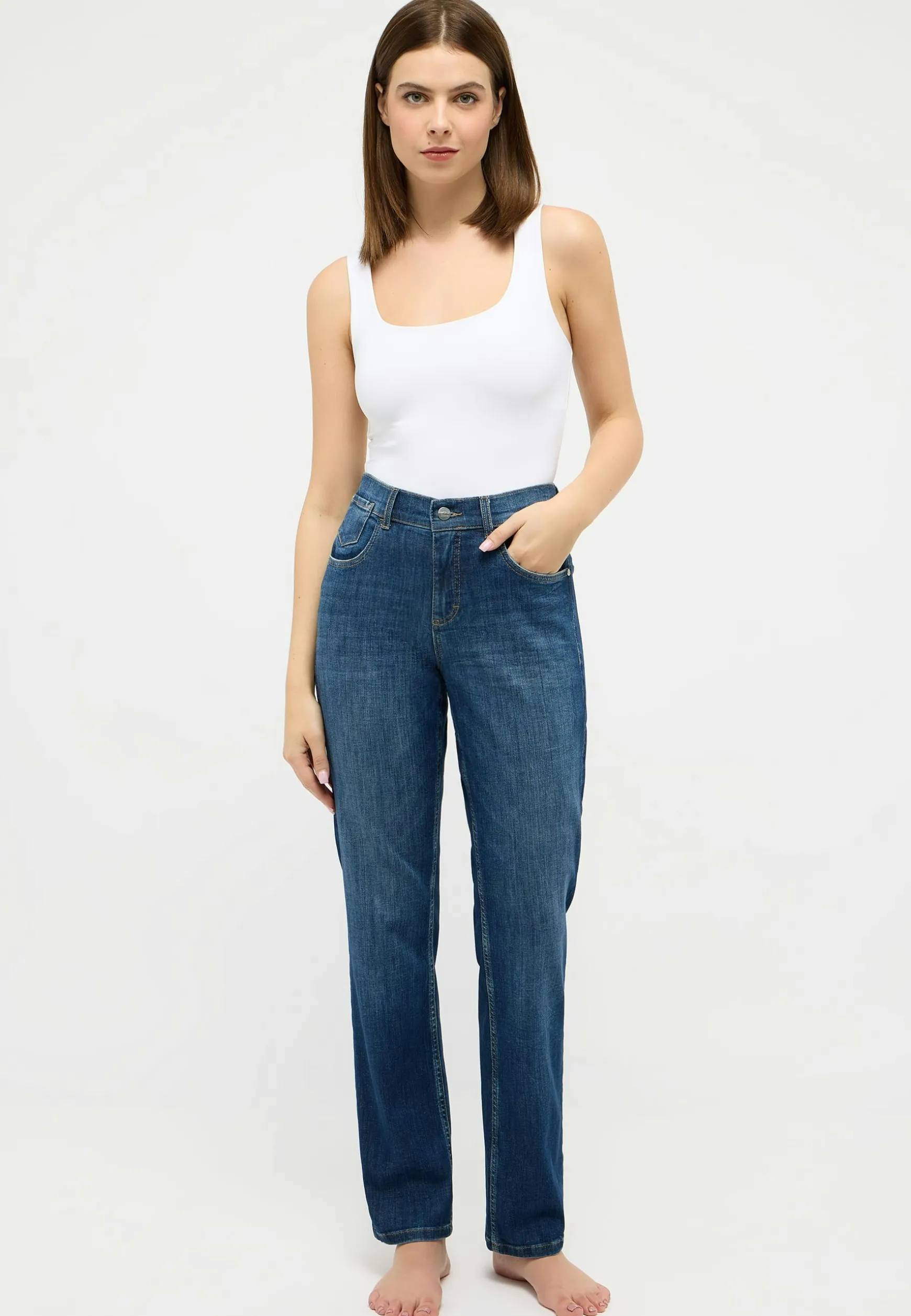 Straight jeans in 5-pocket design