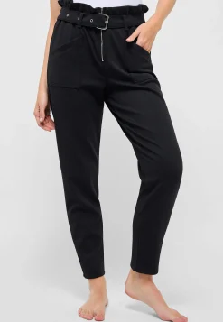 Stretchy pants Sporty Detail Carrot