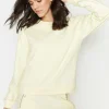 Sweater in solid pastel color