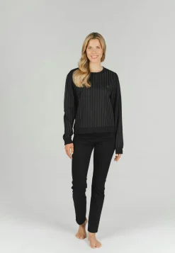 Sweater with fashionable pattern