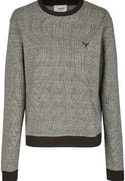 Sweater with fashionable pattern