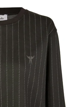 Sweater with fashionable pattern